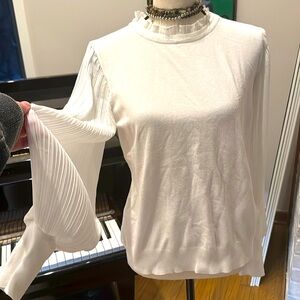 Poofed sleeve sweater L |. SIONI TOP L | Ruffled Neck Women's Top | Luxury top L